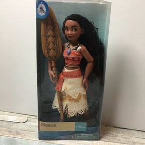Disney Store Princess Moana Classic 11 in Doll